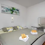 Appartamento In With House Sea View *