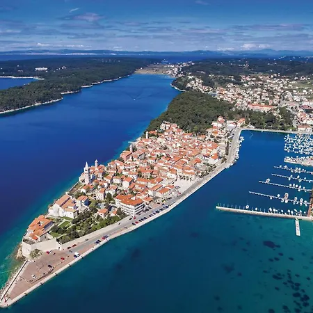 Appartamento In With House Sea View Lopar