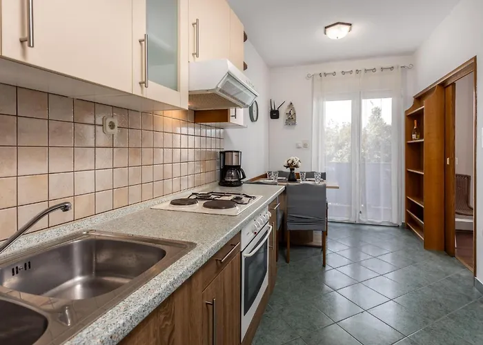 2 Bedroom In * ロパール