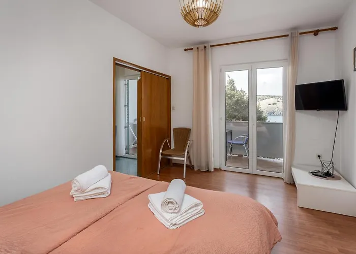 2 Bedroom In * ロパール