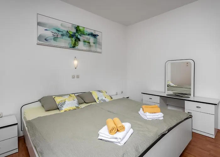 Apartamento 2 Bedroom In *